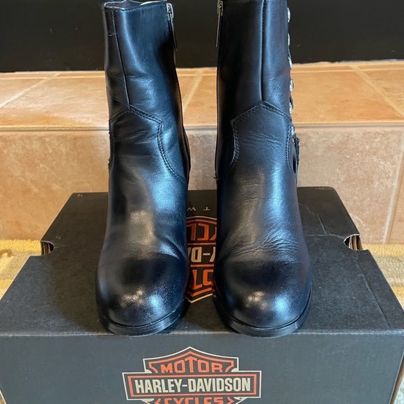 Harley-Davidson® Women's Alanis Black Leather 5.5” Shaft with 2.75” Heel - Picture 8 of 14